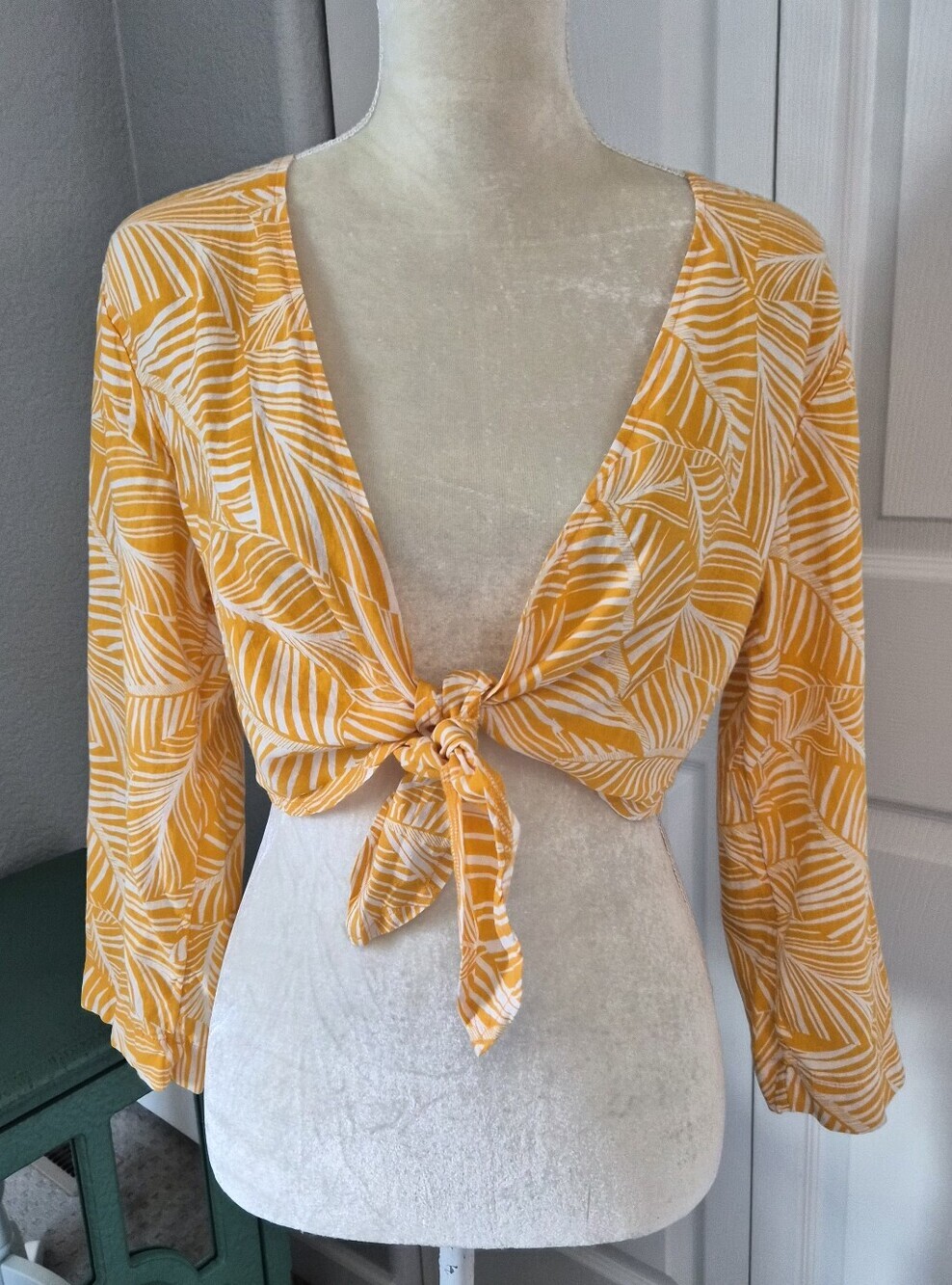 Yellow Tropical Palm Print Long Sleeve Tie Front Top Swim Cover Up Small